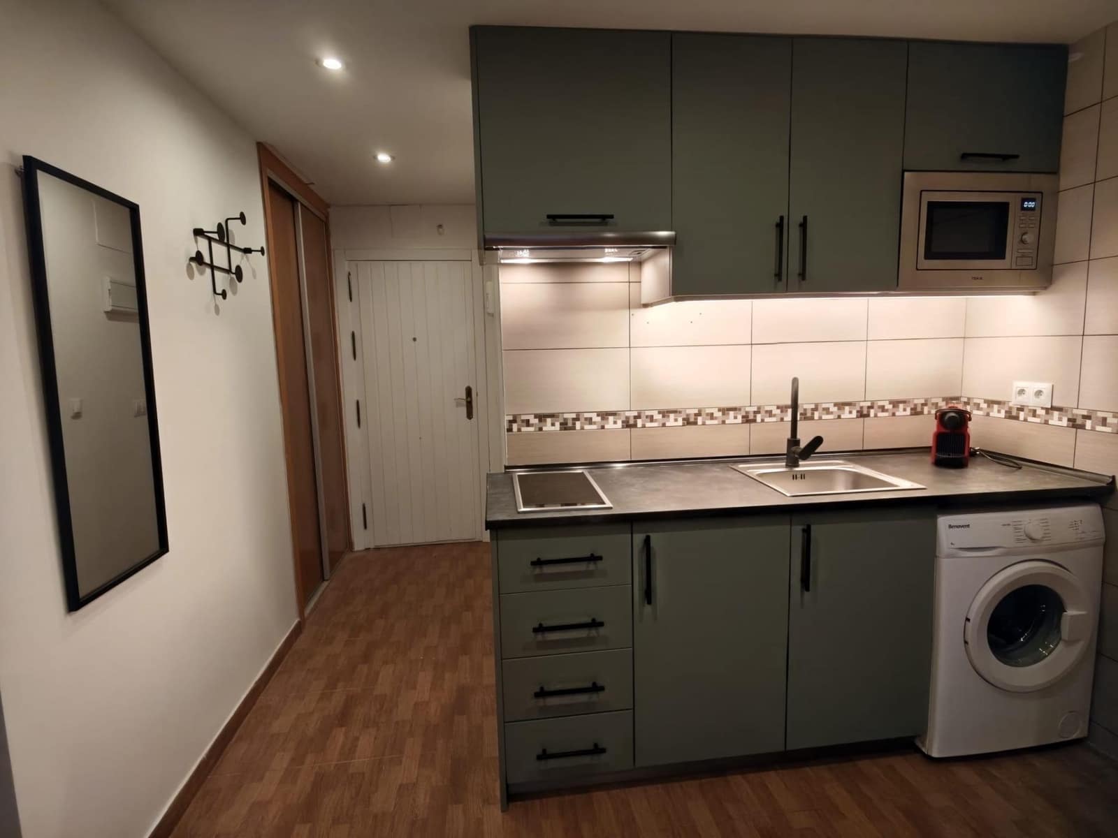 Studio for rent in Torremolinos - € 850 (Ref: 9536308)