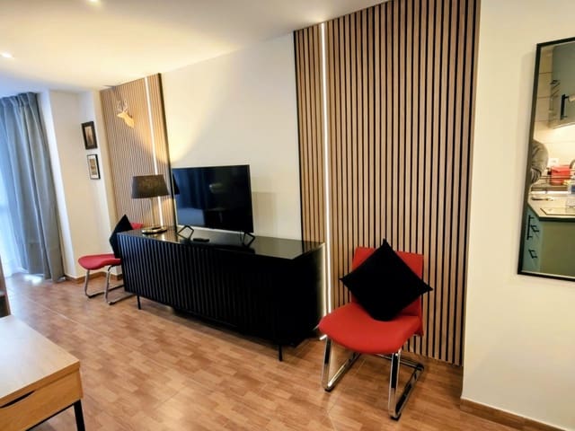 Studio for rent in Torremolinos - € 850 (Ref: 9536308)