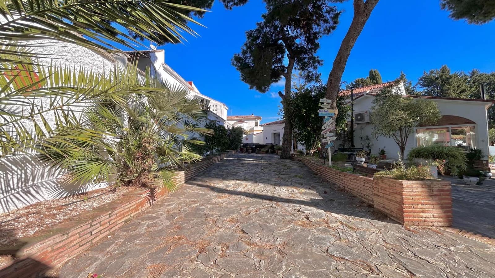 5 soveværelse Villa til salg i Torremolinos med swimmingpool garage - € 1.350.000 (Ref: 9536851)