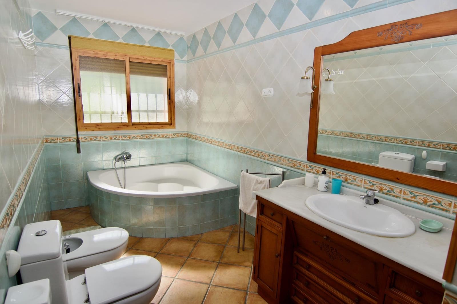 5 bedroom Villa for sale in Churriana with pool garage - € 680,000 (Ref: 9562060)