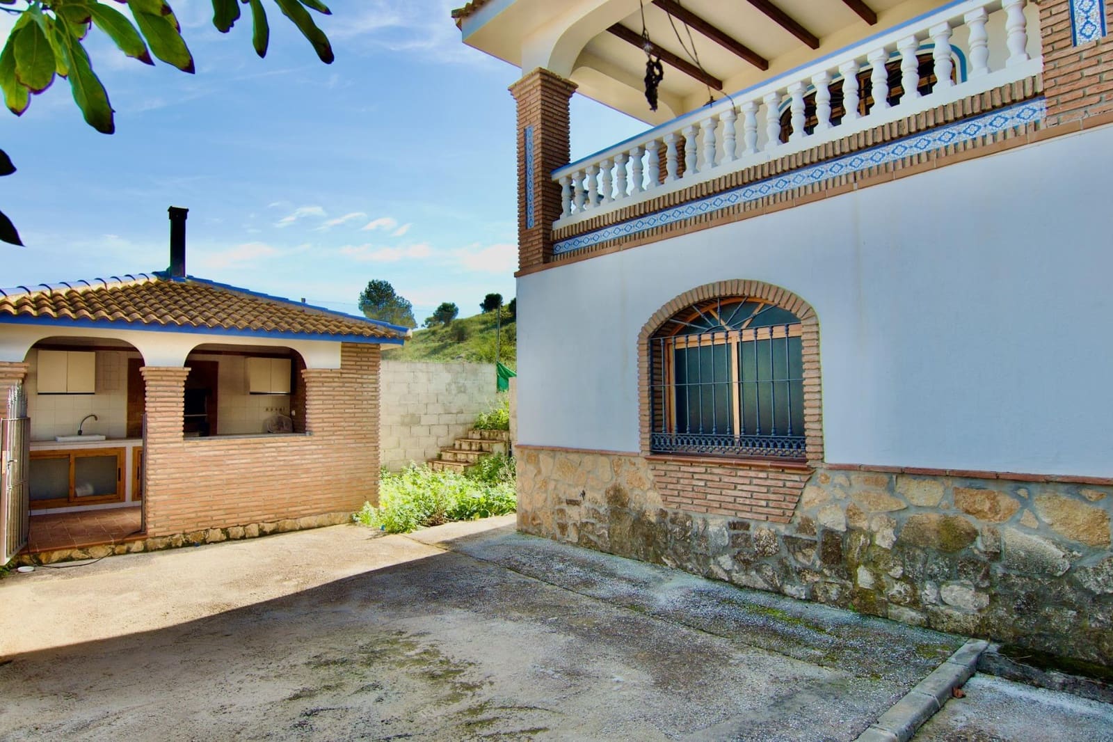 5 bedroom Villa for sale in Churriana with pool garage - € 680,000 (Ref: 9562060)