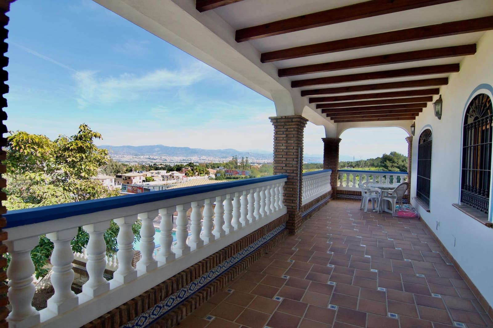 5 bedroom Villa for sale in Churriana with pool garage - € 680,000 (Ref: 9562060)