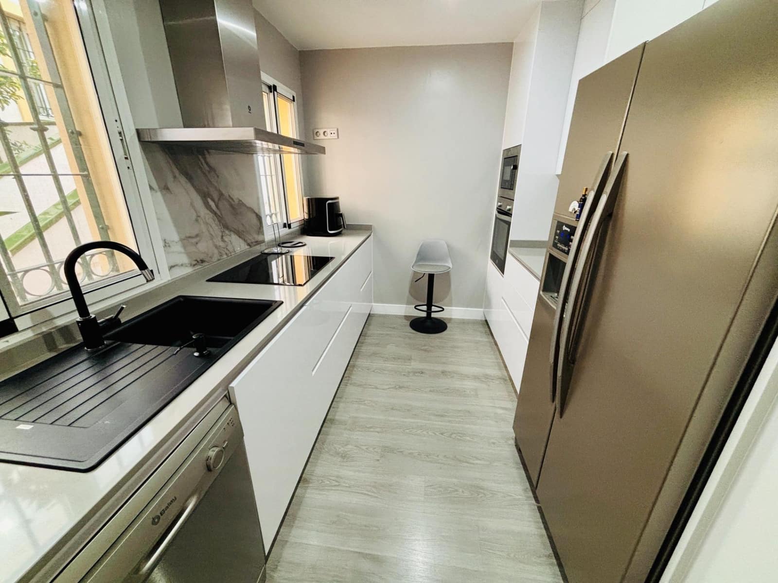 4 makuuhuone Rivitalo myytävänä paikassa Benalmadena mukana 
autotalli - 470 000 € (Ref: 9625899)