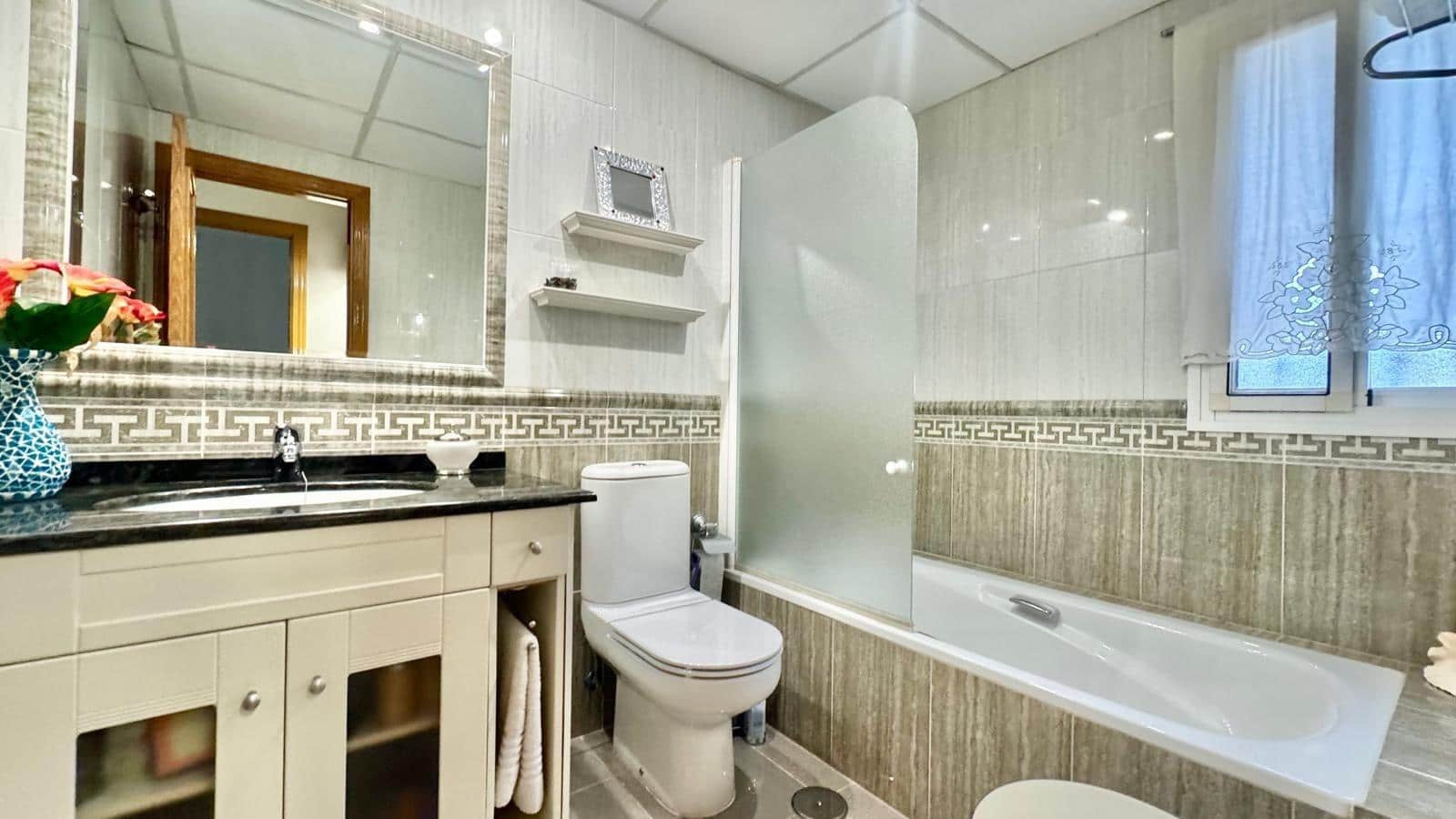 3 slaapkamer Rijtjeshuis te koop in Torremolinos met garage - € 660.000 (Ref: 9637777)