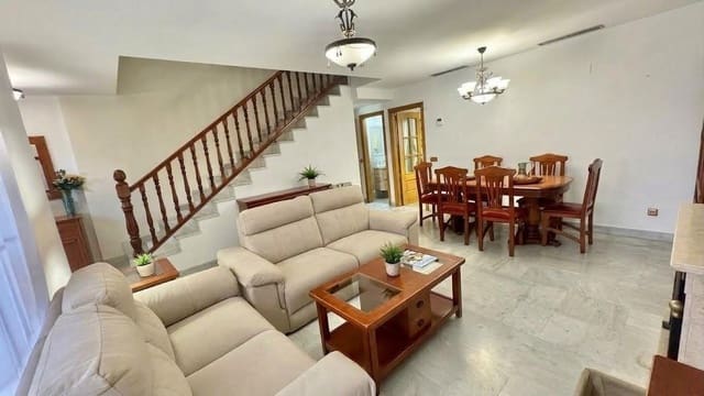 3 chambre Villa/Maison Mitoyenne à vendre à Torremolinos avec garage - 570 000 € (Ref: 9637777)