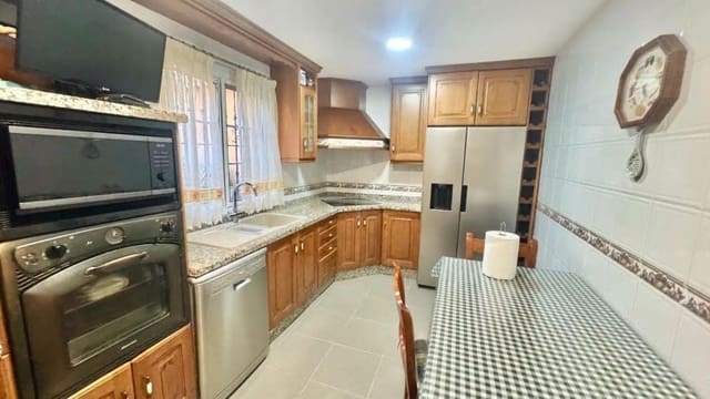 3 chambre Villa/Maison Mitoyenne à vendre à Torremolinos avec garage - 570 000 € (Ref: 9637777)