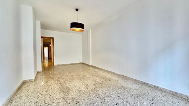 3 makuuhuone Asunto myytävänä paikassa Antequera - 178 000 € (Ref: 9652193)