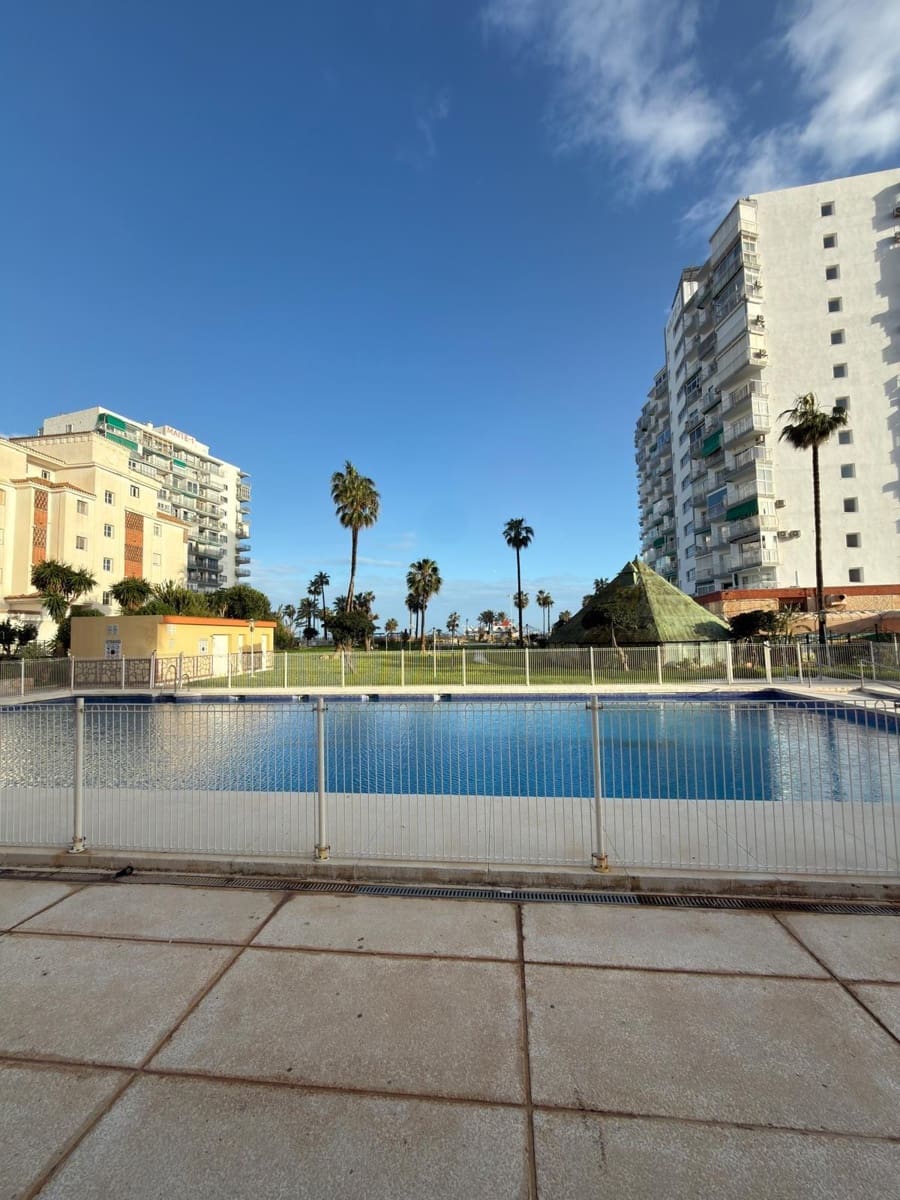 Studio zu verkaufen in Torrequebrada mit Pool - 176.000 € (Ref: 9696288)