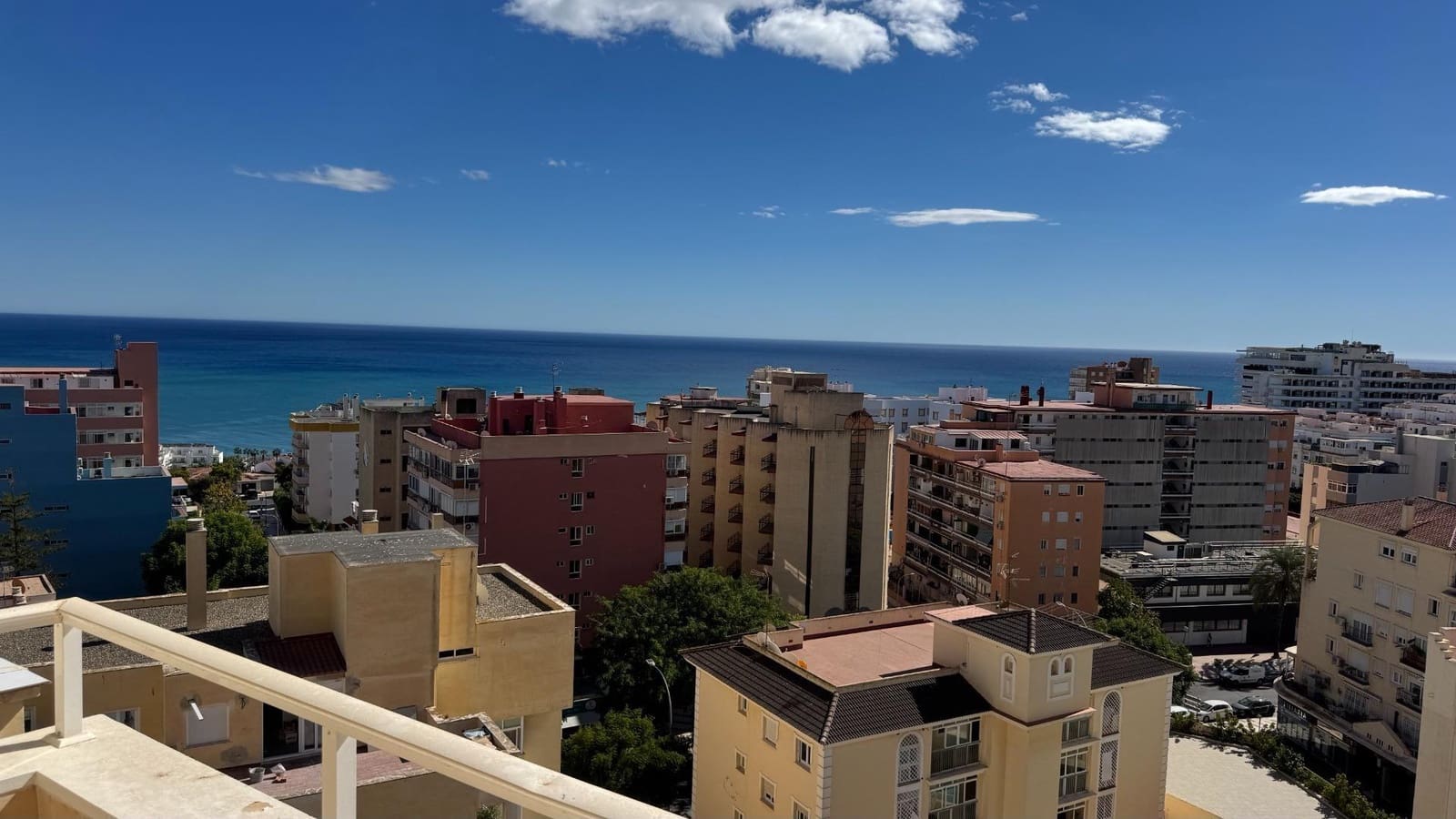 1 soveværelse Studio til leje i Torremolinos med swimmingpool - € 850 (Ref: 9721884)