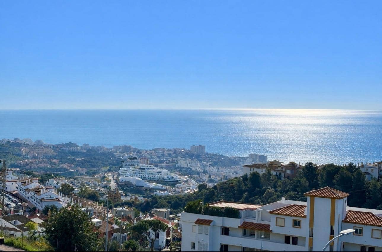 Pareado de 3 habitaciones en Benalmádena en venta con piscina garaje - 795.000 € (Ref: 9726825)