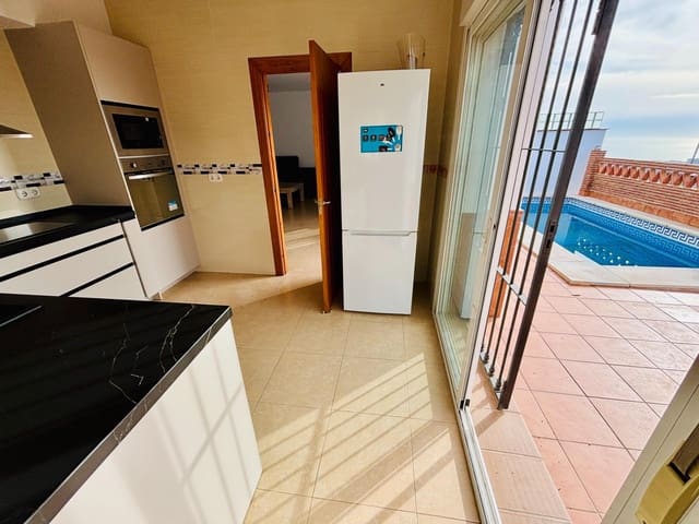 3 quarto Moradia Geminada para venda em Benalmádena com piscina garagem - 795 000 € (Ref: 9726825)