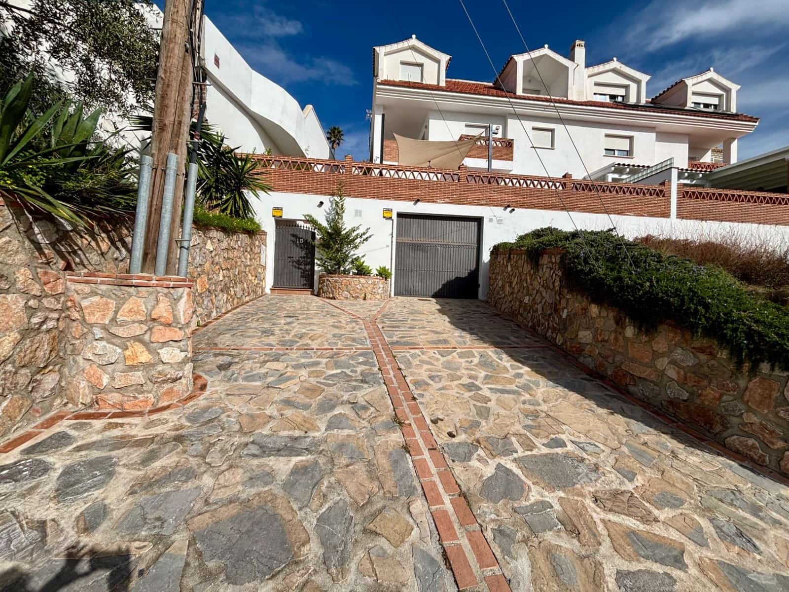 Pareado de 3 habitaciones en Benalmádena en venta con piscina garaje - 795.000 € (Ref: 9726825)