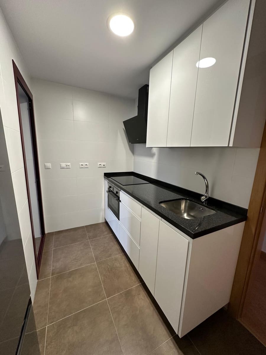 1 bedroom Apartment for rent in Malaga city with garage - € 1,350 (Ref: 9762140)