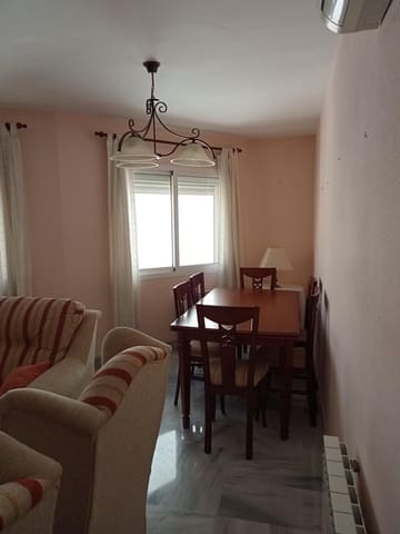 3 slaapkamer Penthouse te huur in Gamarra, Málaga stad met zwembad garage - € 2.200 (Ref: 9778394)