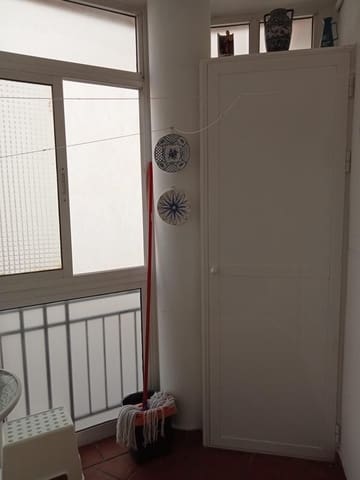 3 slaapkamer Penthouse te huur in Gamarra, Málaga stad met zwembad garage - € 2.200 (Ref: 9778394)