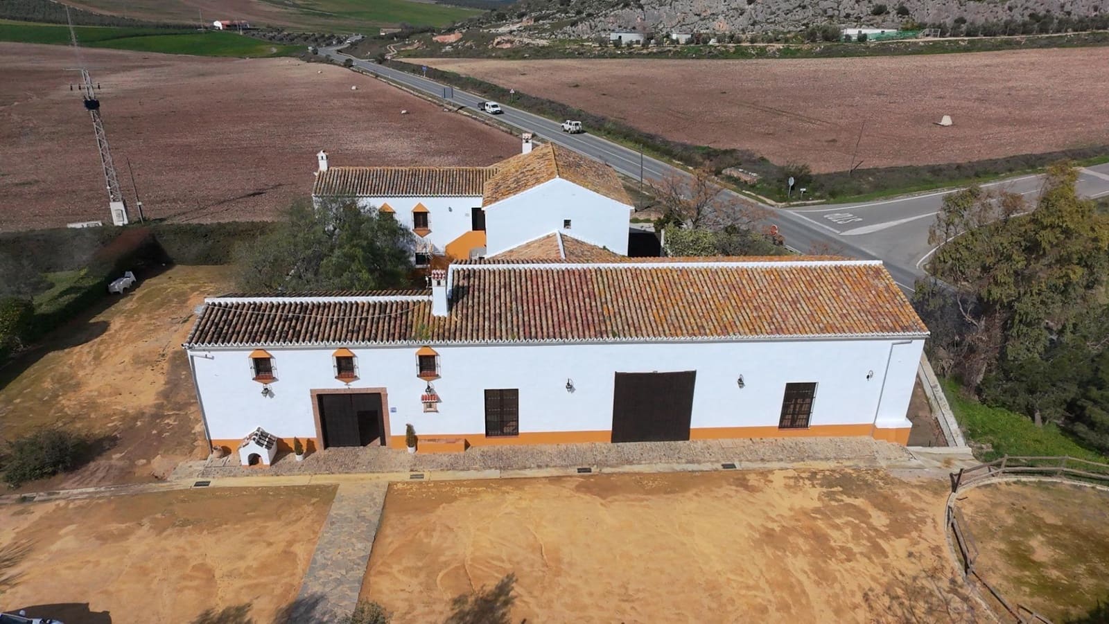 10 camera da letto Finca/Casa di Campagna in vendita in Teba con piscina garage - 2.000.000 € (Rif: 9786786)