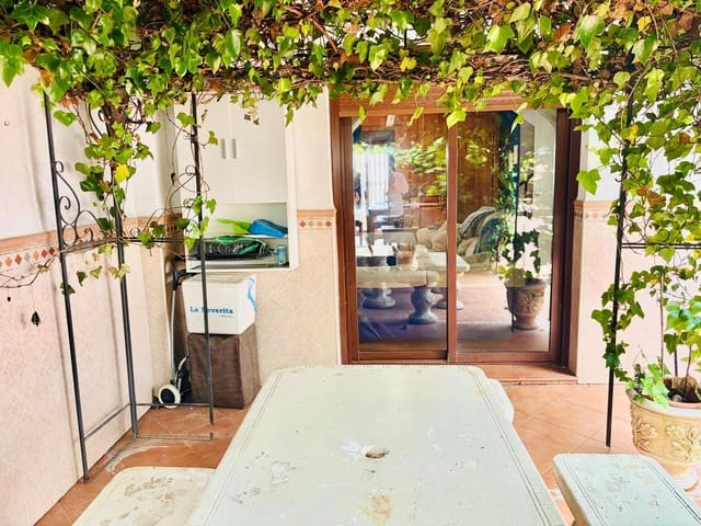 4 Zimmer Reihenhaus zu verkaufen in Benalmádena mit Garage - 453.000 € (Ref: 9786787)