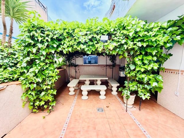 4 Zimmer Reihenhaus zu verkaufen in Benalmádena mit Garage - 453.000 € (Ref: 9786787)