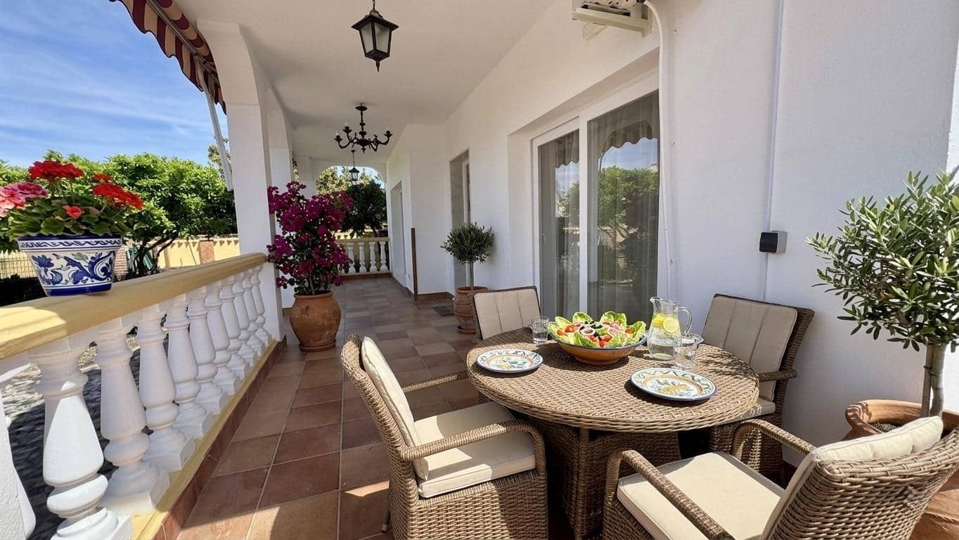 5 sypialnia Willa na sprzedaż w Alhaurin de la Torre z basenem garażem - 775 000 € (Ref: 9791241)