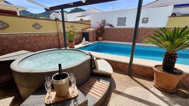 5 sypialnia Willa na sprzedaż w Alhaurín de la Torre z basenem garażem - 775 000 € (Ref: 9791241)