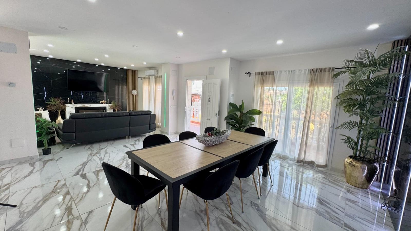 5 sypialnia Willa na sprzedaż w Alhaurin de la Torre z basenem garażem - 775 000 € (Ref: 9791241)