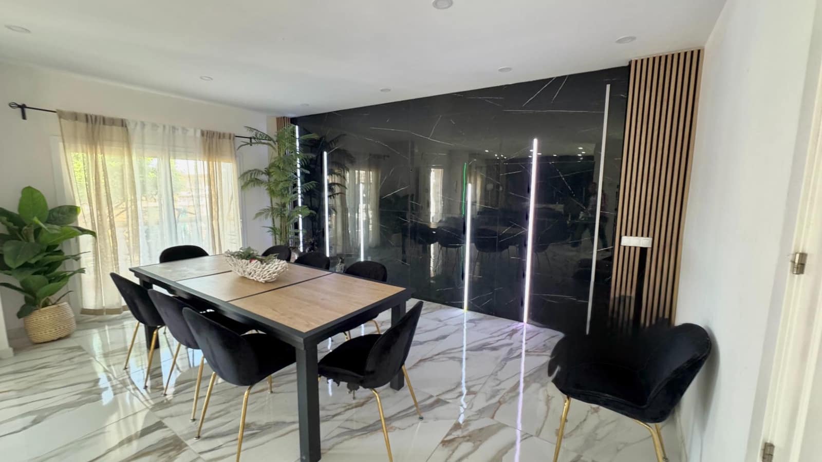 5 sypialnia Willa na sprzedaż w Alhaurin de la Torre z basenem garażem - 775 000 € (Ref: 9791241)