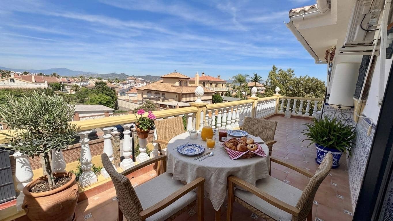 5 sypialnia Willa na sprzedaż w Alhaurin de la Torre z basenem garażem - 775 000 € (Ref: 9791241)