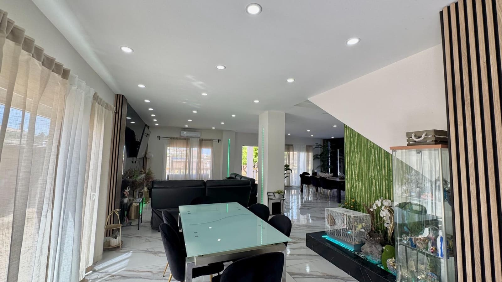 5 sypialnia Willa na sprzedaż w Alhaurin de la Torre z basenem garażem - 775 000 € (Ref: 9791241)