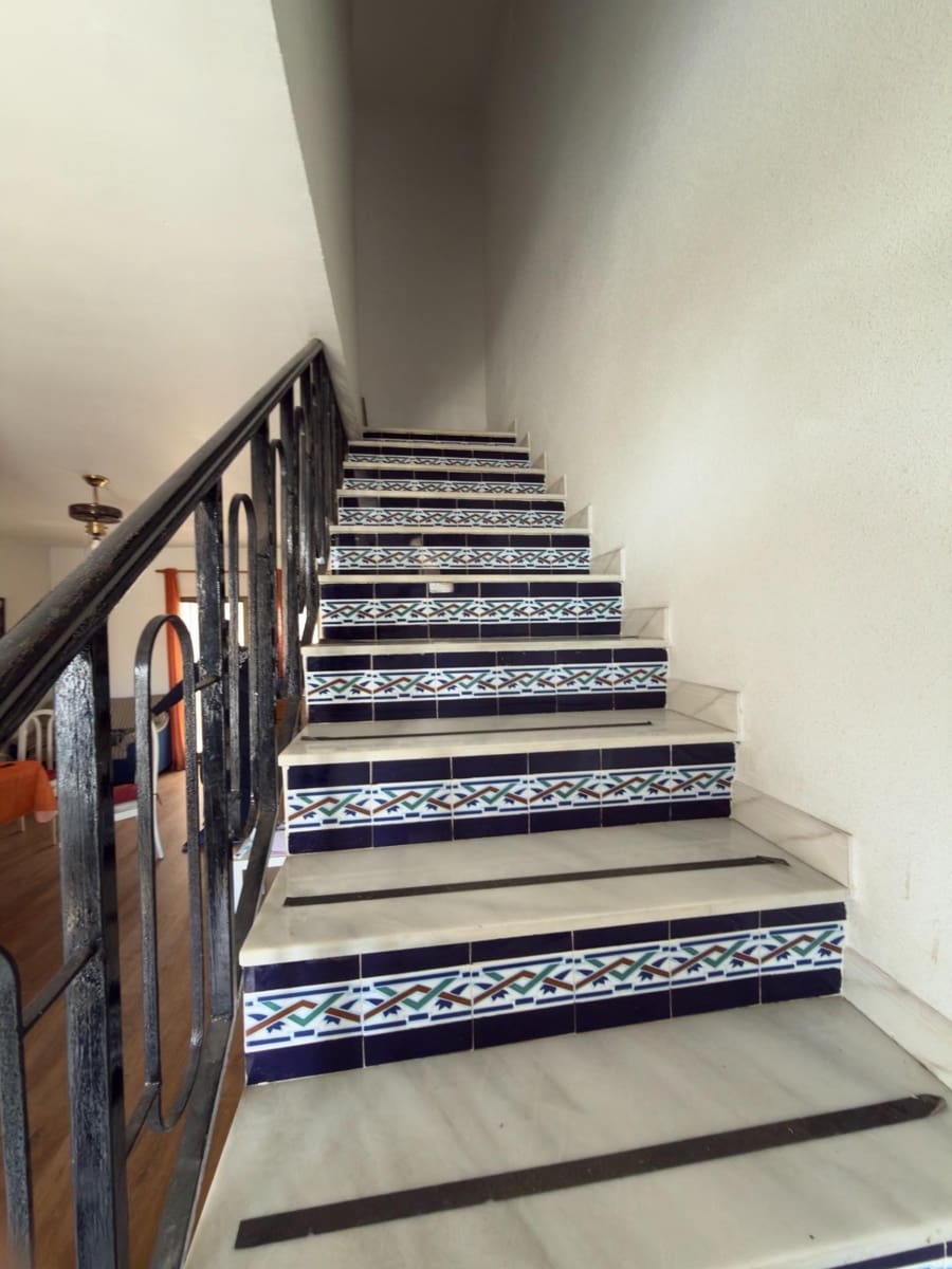 2 slaapkamer Rijtjeshuis te koop in Benalmadena met zwembad - € 298.000 (Ref: 9791243)