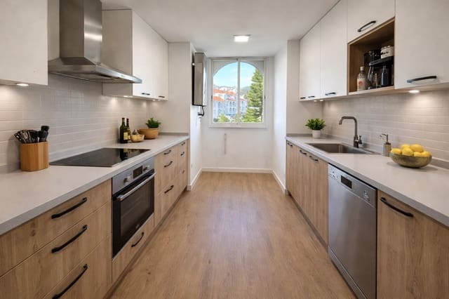 4 soverom Penthouse til salgs i Torremolinos med svømmebasseng garasje - € 529 000 (Ref: 9804526)