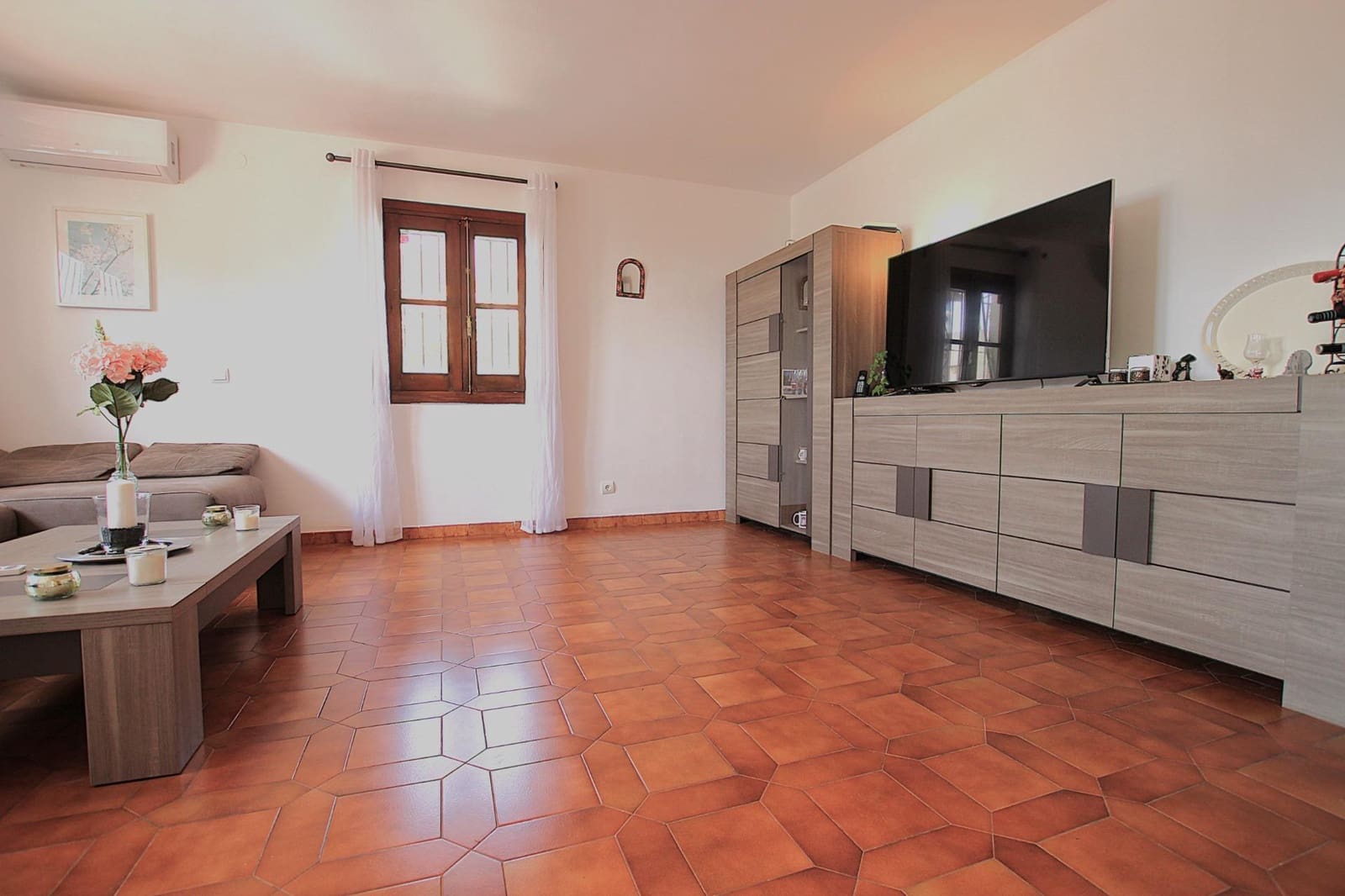 4 makuuhuone Huvila myytävänä paikassa Benalmadena mukana uima-altaan 
autotalli - 750 000 € (Ref: 9804527)