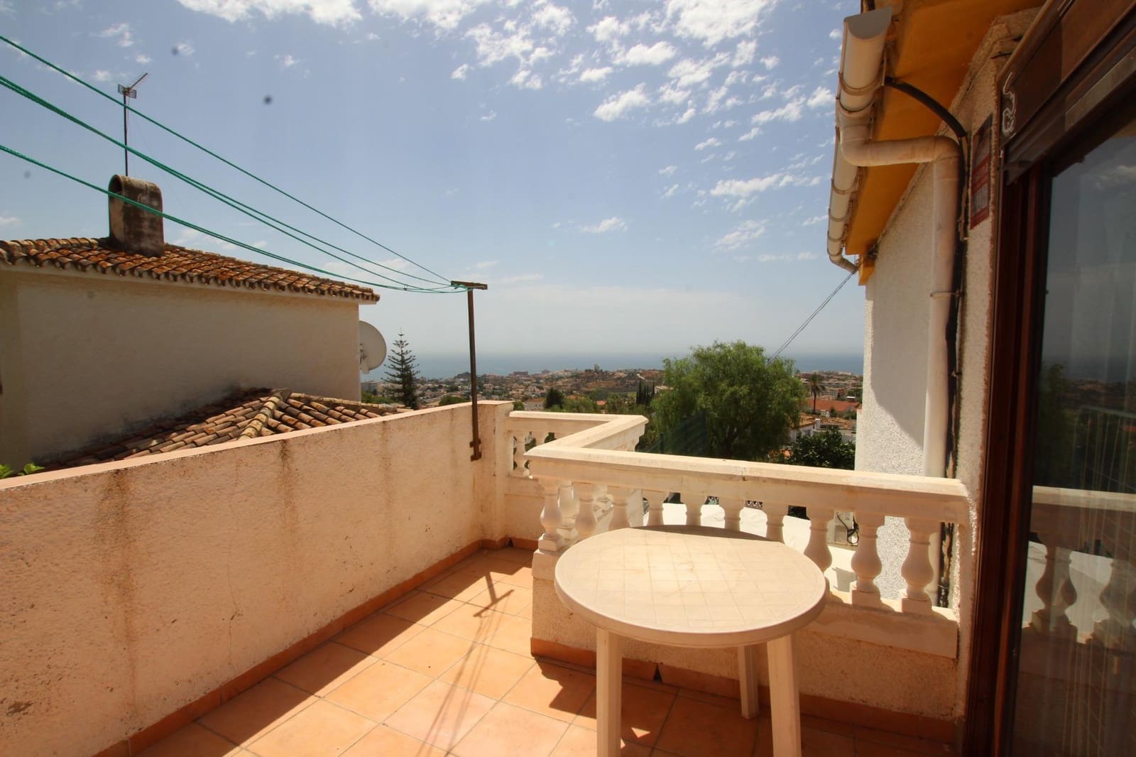 4 makuuhuone Huvila myytävänä paikassa Benalmadena mukana uima-altaan 
autotalli - 750 000 € (Ref: 9804527)