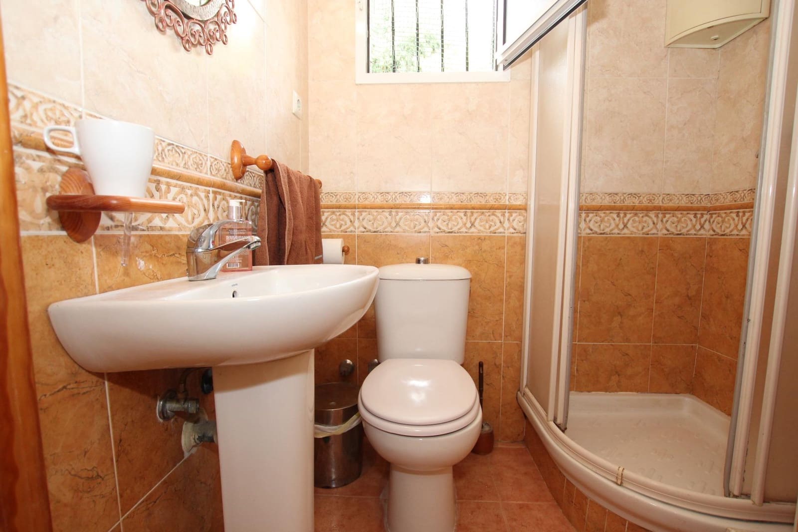 4 makuuhuone Huvila myytävänä paikassa Benalmadena mukana uima-altaan 
autotalli - 750 000 € (Ref: 9804527)