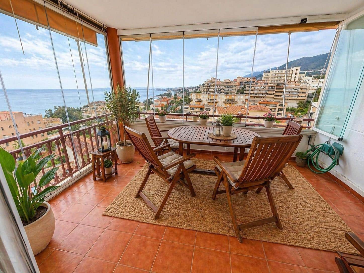 3 sovrum Lägenhet till salu i Torrequebrada med pool garage - 498 000 € (Ref: 9806634)