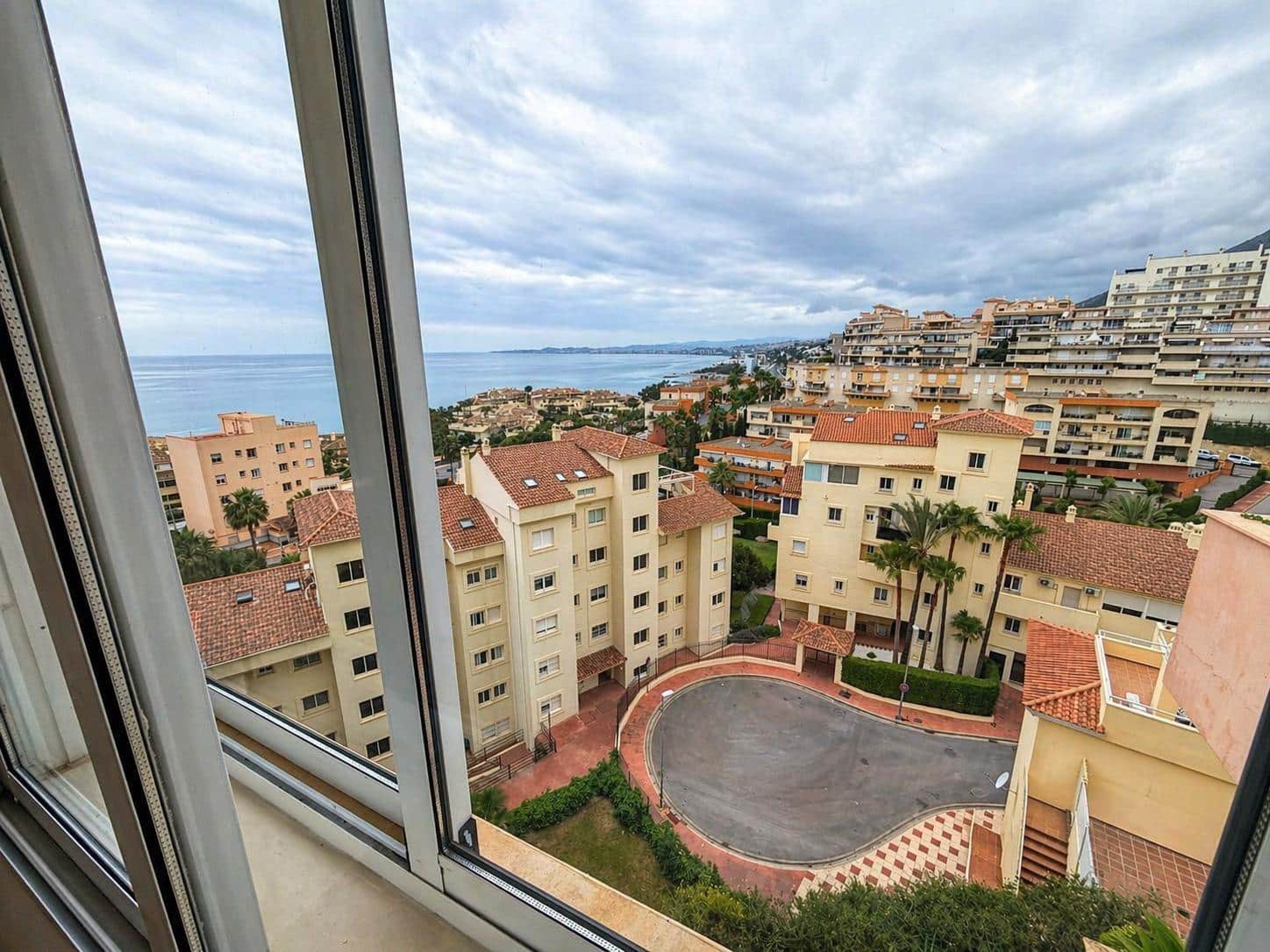 3 sovrum Lägenhet till salu i Torrequebrada med pool garage - 498 000 € (Ref: 9806634)