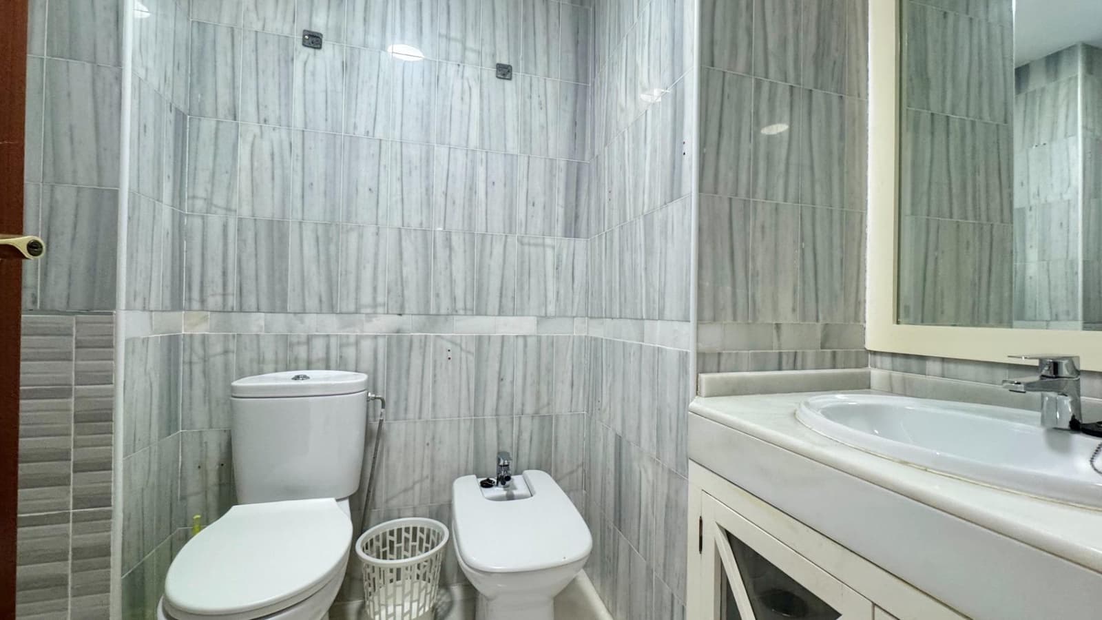 4 sypialnia Penthouse do wynajęcia w Miasto Malaga z basenem - 2 000 € (Ref: 9820379)