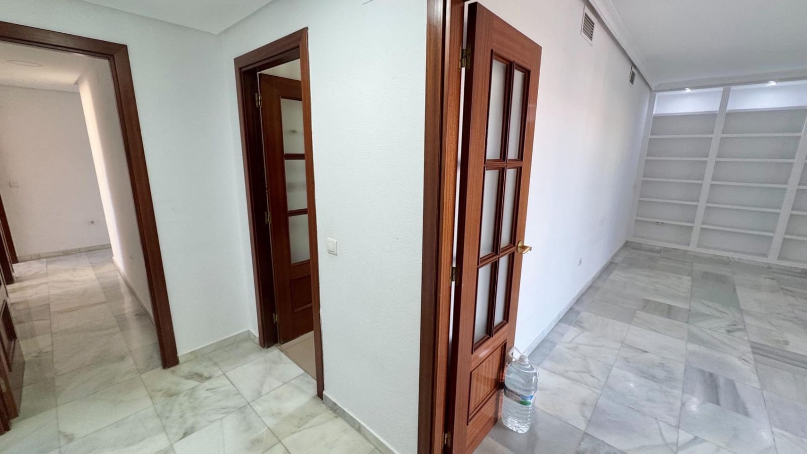 4 sypialnia Penthouse do wynajęcia w Miasto Malaga z basenem - 2 000 € (Ref: 9820379)