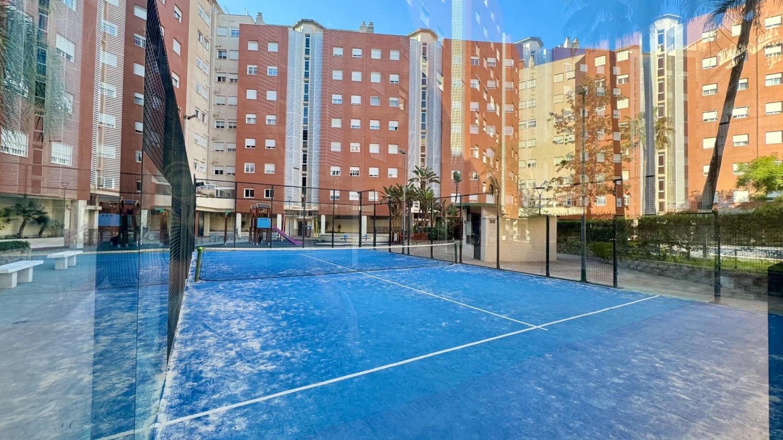 4 sypialnia Penthouse do wynajęcia w Miasto Malaga z basenem - 2 000 € (Ref: 9820379)