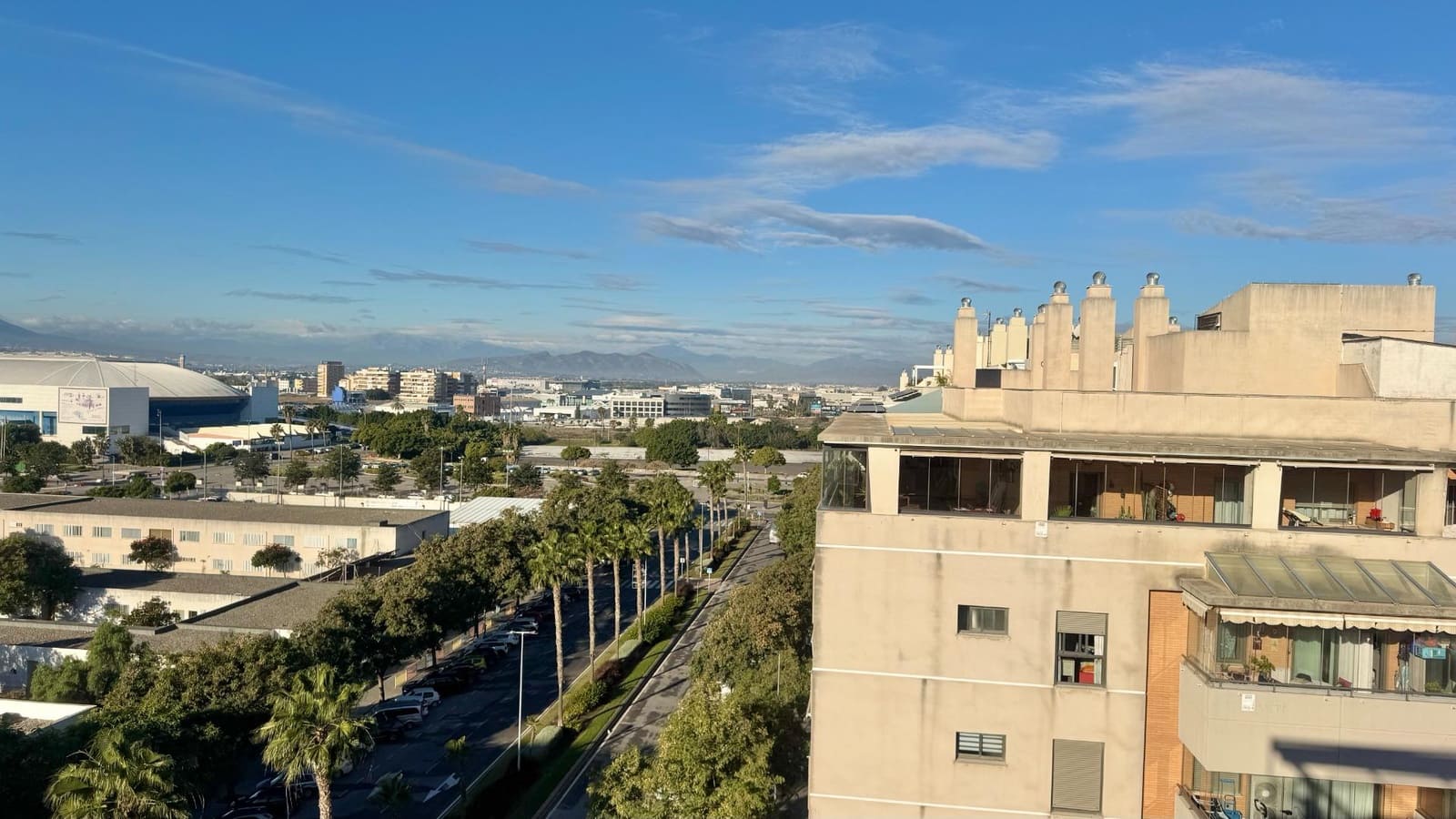 4 sypialnia Penthouse do wynajęcia w Miasto Malaga z basenem - 2 000 € (Ref: 9820379)