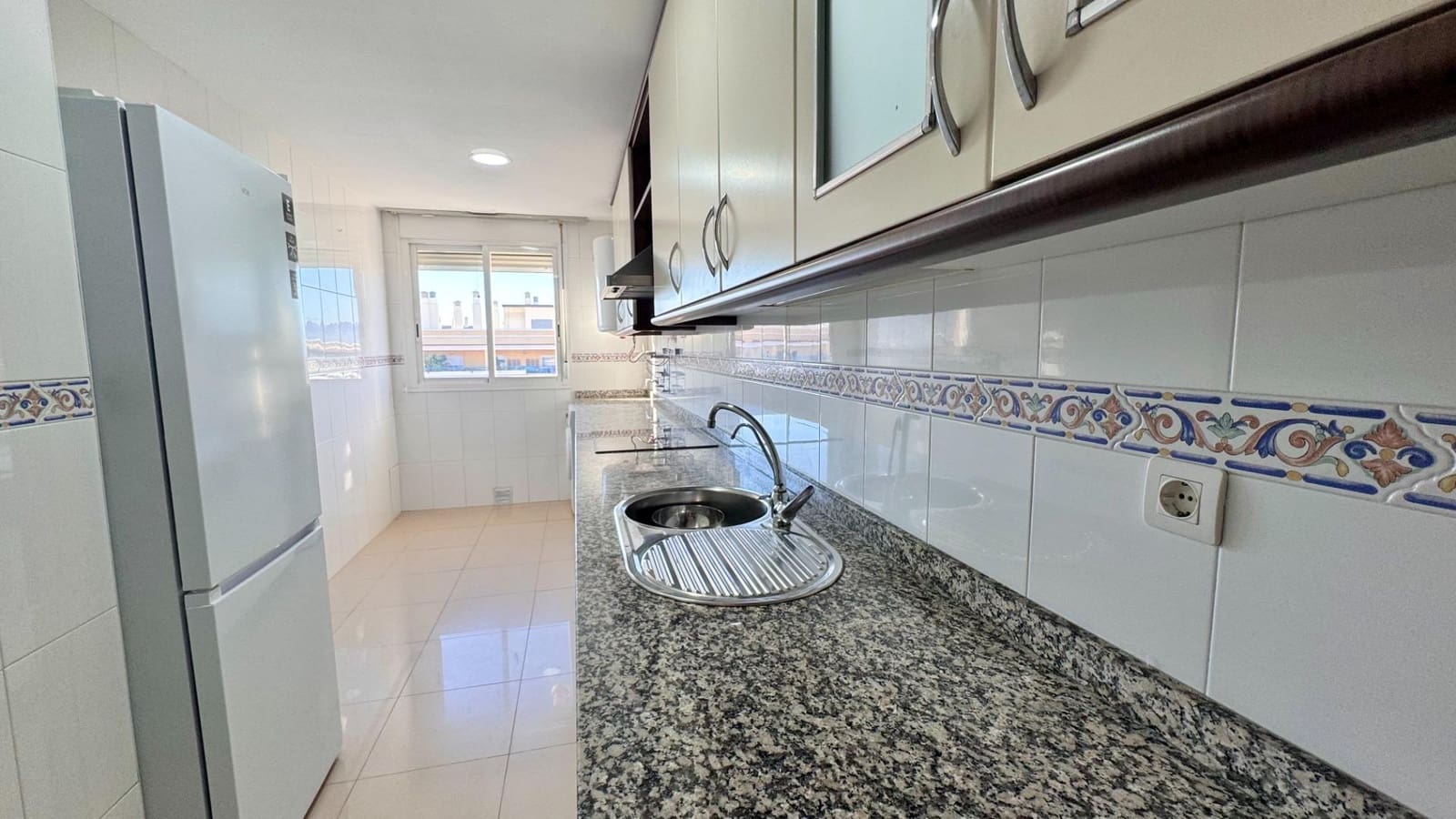 4 sypialnia Penthouse do wynajęcia w Miasto Malaga z basenem - 2 000 € (Ref: 9820379)