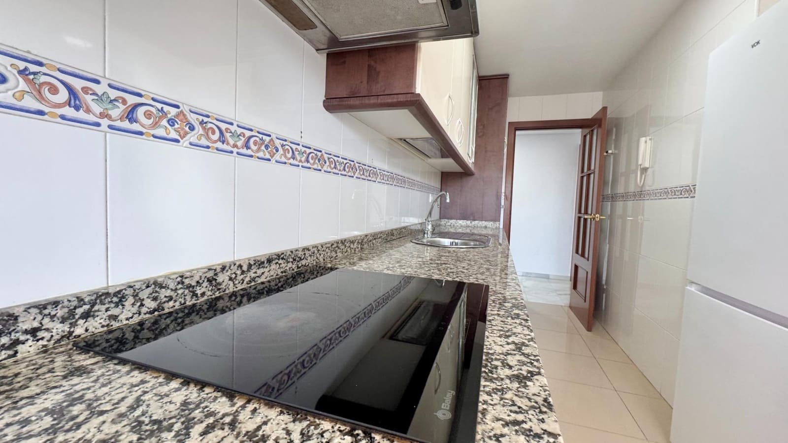4 sypialnia Penthouse do wynajęcia w Miasto Malaga z basenem - 2 000 € (Ref: 9820379)