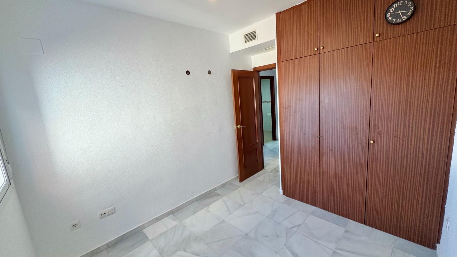 4 sypialnia Penthouse do wynajęcia w Miasto Malaga z basenem - 2 000 € (Ref: 9820379)
