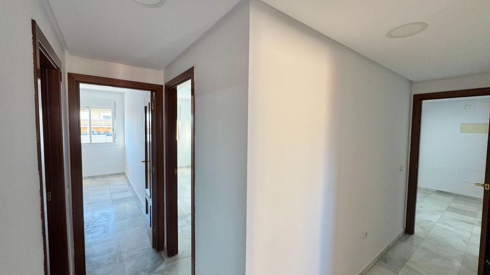 4 sypialnia Penthouse do wynajęcia w Miasto Malaga z basenem - 2 000 € (Ref: 9820379)