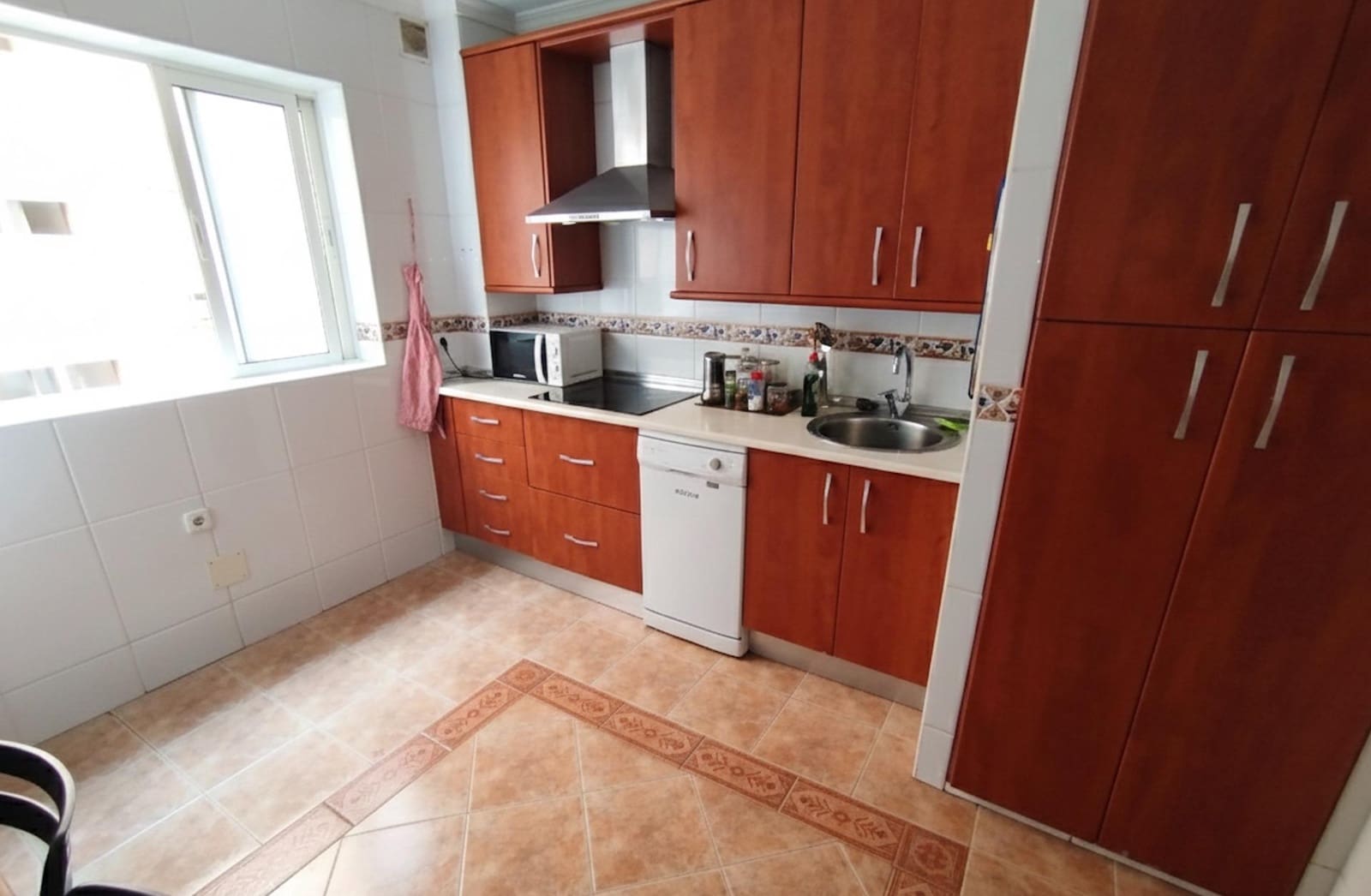 4 sypialnia Mieszkanie do wynajęcia w Miasto Malaga z garażem - 1 800 € (Ref: 9820380)