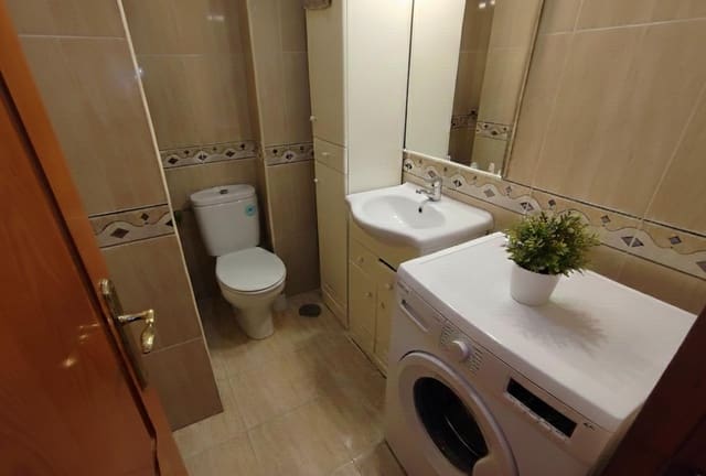 4 sypialnia Mieszkanie do wynajęcia w Cruz de Humilladero, Miasto Málaga z garażem - 1 800 € (Ref: 9820380)