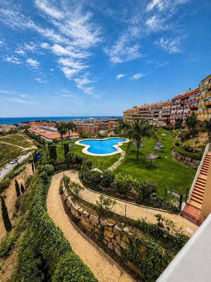 2 soverom Leilighet til salgs i Fuengirola med svømmebasseng garasje - € 380 000 (Ref: 9820381)