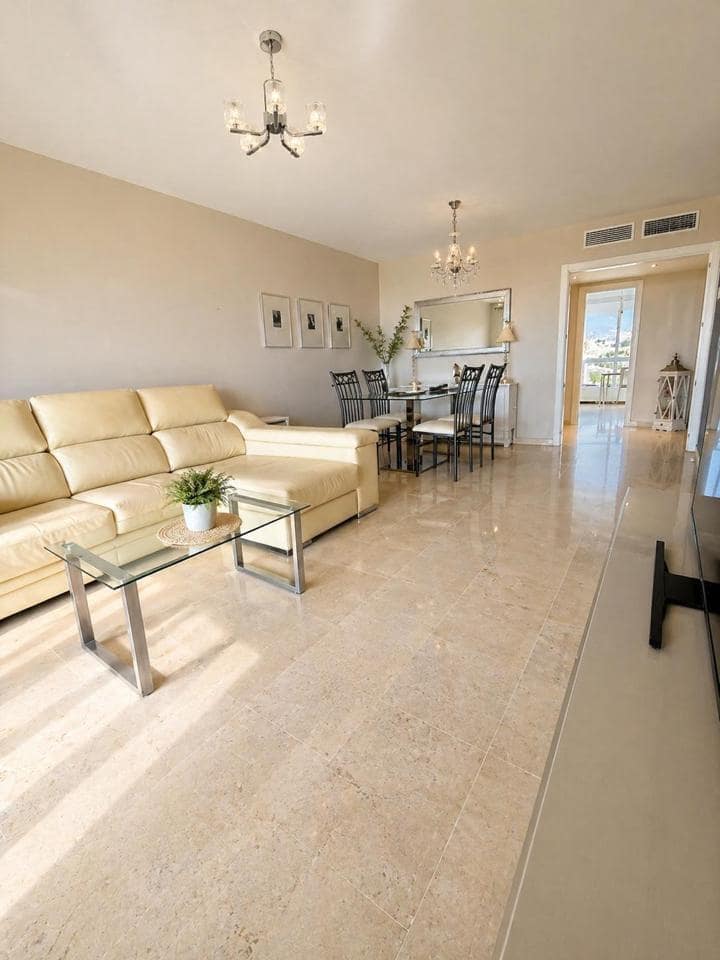 2 soverom Leilighet til salgs i Fuengirola med svømmebasseng garasje - € 380 000 (Ref: 9820381)