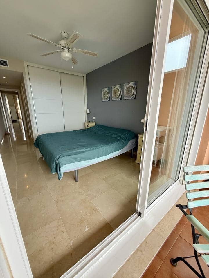 2 soverom Leilighet til salgs i Fuengirola med svømmebasseng garasje - € 380 000 (Ref: 9820381)