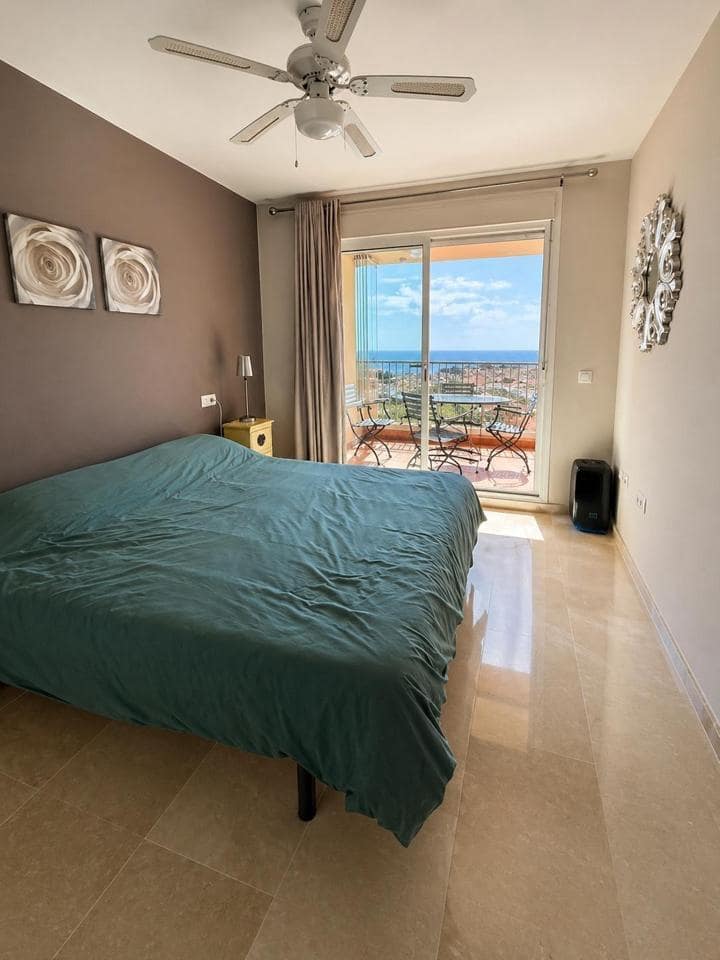 2 soverom Leilighet til salgs i Fuengirola med svømmebasseng garasje - € 380 000 (Ref: 9820381)