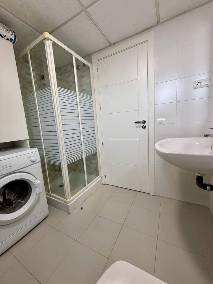 2 soverom Leilighet til salgs i Fuengirola med svømmebasseng garasje - € 380 000 (Ref: 9820381)